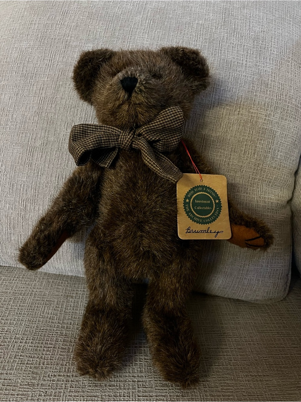 Boyd’s Bears Brumley Brown Plush Jointed Teddy Bear with Bow Accent